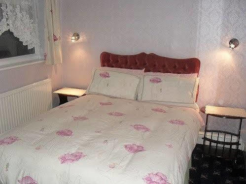 بلاكبول Balmoral Guest House المظهر الخارجي الصورة